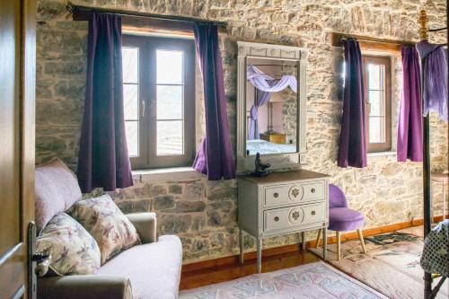 Posezení v ubytování Kleitor Stone Villa-Peloponnese Getaway