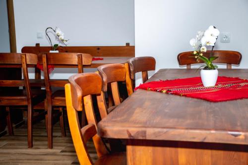 Restaurace v ubytování Орбелус