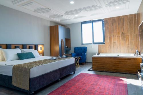 GRAND MOON HOTELにあるベッド