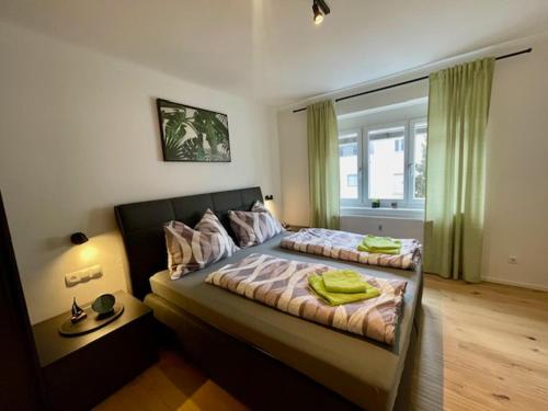 Stylisches Cityapartment mit Schloßbergblick