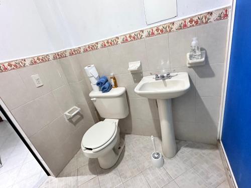 Fotografie z fotogalerie ubytování Suite#10 Cerca de Auto. Mex-Qro. v destinaci Cuautitlán Izcalli