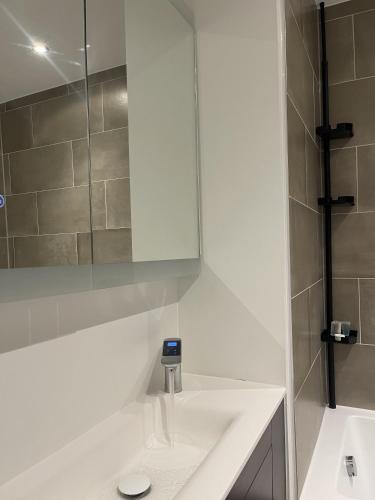 Ένα μπάνιο στο The Hepworths Comfort, Edinburgh Way, Harlow