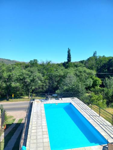 Bazén v ubytování Complejo vacacional Piedra&Sol nebo v jeho okolí