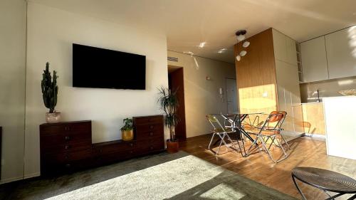 BEST - Apartment with AC, Parking and Balcony