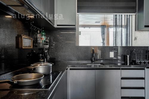 Dapur atau dapur kecil di Luxury spa house - Com piscina e jacuzzi