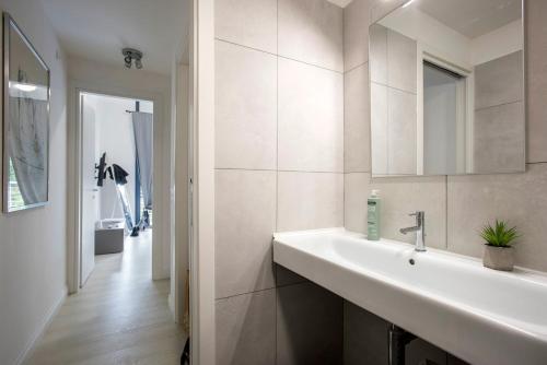 Urban Oasis near Termini, free Parking&Patio, int3