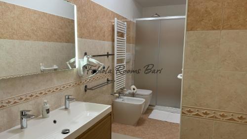 Koupelna v ubytování Fabiola Rooms Bari
