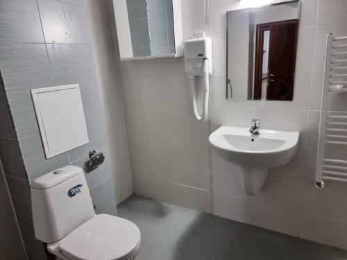 Koupelna v ubytování Belvedere private apartment 1-bedroom with balcony