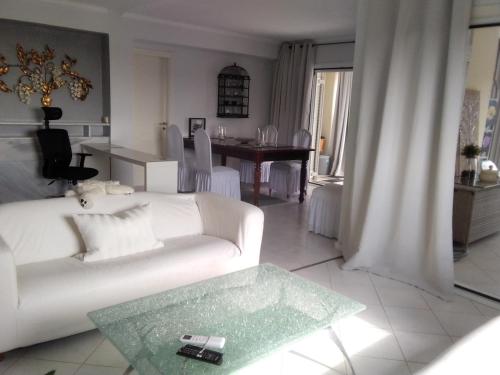 Η κουζίνα ή μικρή κουζίνα στο Penthouse Peaceful Oasis