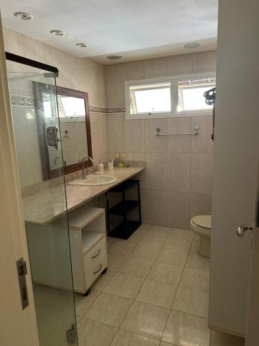 Et badeværelse på Casa Brysa de cotovelo