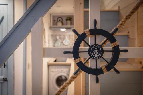 Tiny House - Love Boat