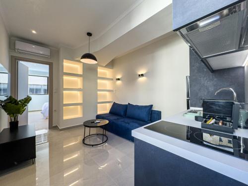 Η κουζίνα ή μικρή κουζίνα στο Brantouna Urban Vibes By ProLiving Hospitality