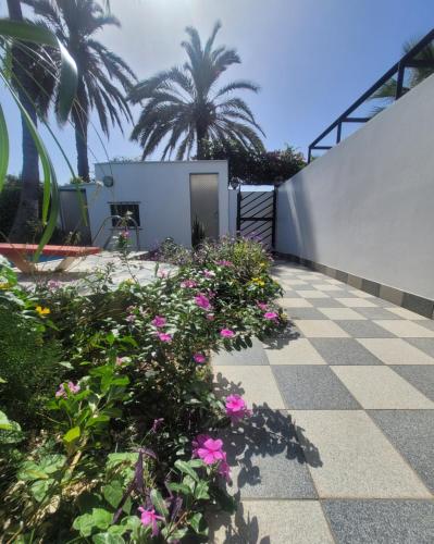 Κήπος έξω από το Maison d'hôtes villa Anna Dakar