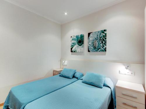 Postel nebo postele na pokoji v ubytování Apartment in Roses with Beachfront View