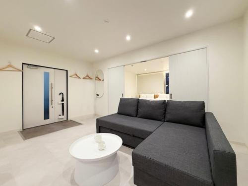 b hotel Nikkei - Perfect Group Stay Central 2BR Apartment