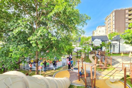 Сад в Balcony Courtyard Sriracha Hotel & Serviced Apartments
