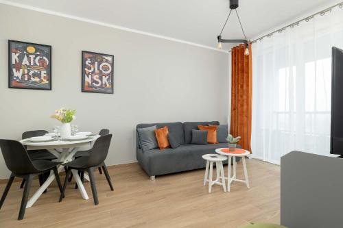 Nowoczesny Apartament z Parkingiem w Atrakcyjnej Lokalizacji Katowic by Noclegi Renters