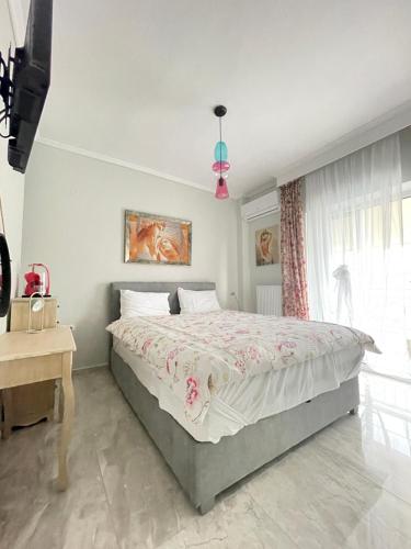House Thalassa