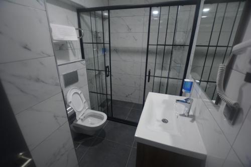 Koupelna v ubytování Lantis Otel