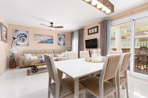 Home2Book Luxury Villa Pool & Terrace, Corralejo