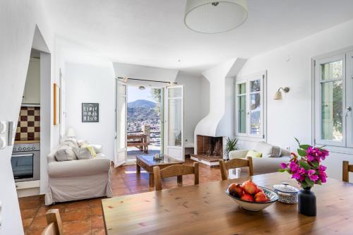 Villa Zoes - Skopelos Harbor & Sea Views