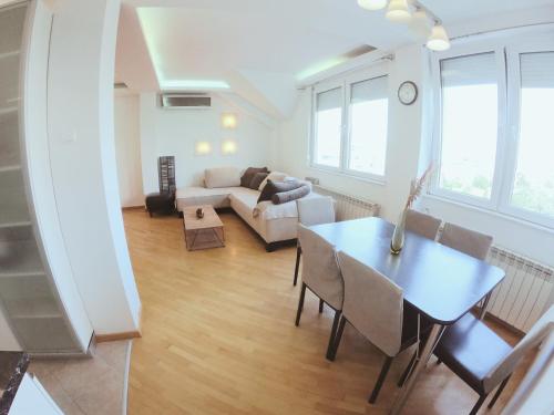 Et opholdsområde på Lavender Apartment
