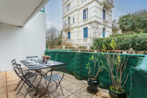 Photo de la galerie de l'établissement Appartement Les Terrasses de Luz - Welkeys, à Saint-Jean-de-Luz