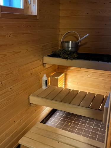 Φωτογραφία από το άλμπουμ του Bohemian Luxury with private Sauna, own carparking, 3 km from airport στη Βάνταα