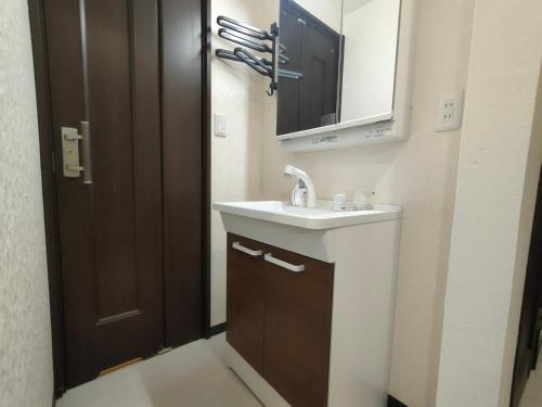 promotion 12全新装修 3室1厅2浴室2卫生间 设施齐全 最大7人 3 rooms 1dining room 2 bathrooms 2toilets Max 7P 免费无线网络