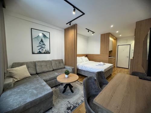 Ένα ή περισσότερα κρεβάτια σε δωμάτιο στο BREATHE - Apartmani Zlatibor Centar