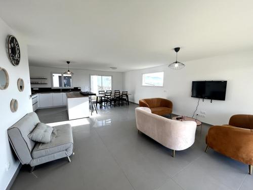 Photo de la galerie de l'établissement Maison proche CNPE, 3 chambres, parking gratuit, à Château-Gaillard