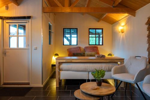 Ruang duduk di BnB 104