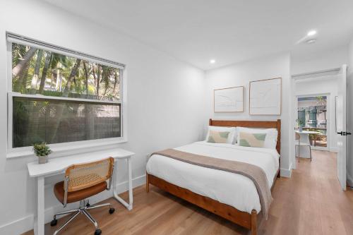 En eller flere senge i et værelse på 921 Apartment 3