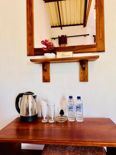 Tetera y cafetera en Ella Festoon