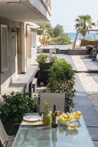 Zeus1 beach front appatment, 1BR sea view