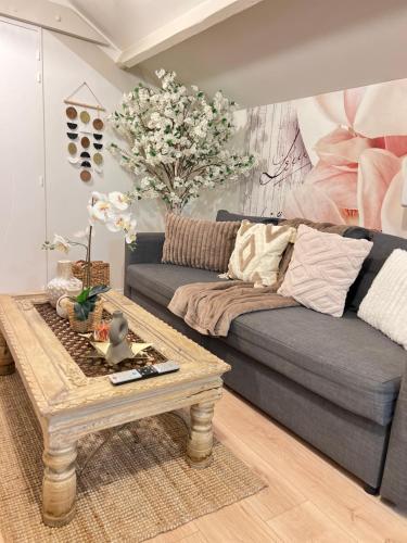 Ein Sitzbereich in der Unterkunft Luxury & chic apartment with terraces 10min from Paris