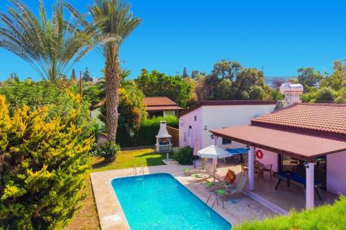 Villa Clymentas by Villa Plus