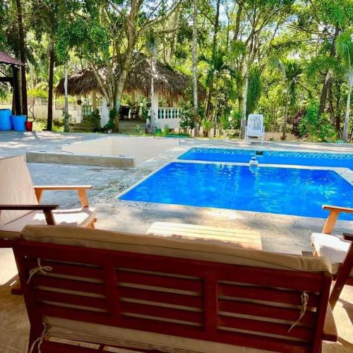 Πισίνα στο ή κοντά στο Villa Jarabacoa