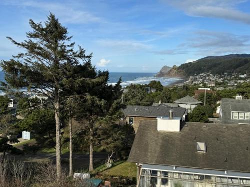 a view of the ocean from a house at Whale Watch in Lincoln City