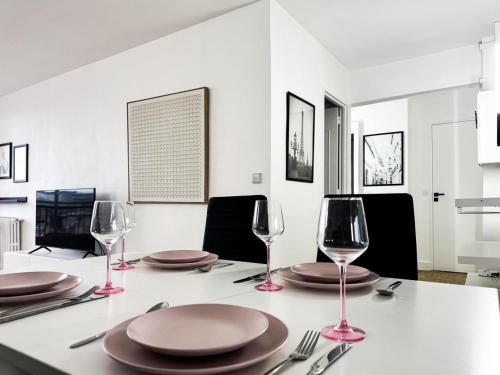 Best Eiffel Tower View Apartment