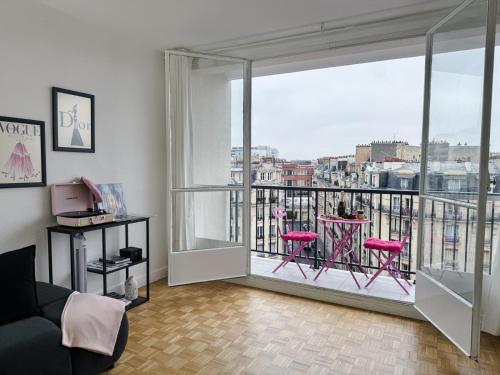 Best Eiffel Tower View Apartment