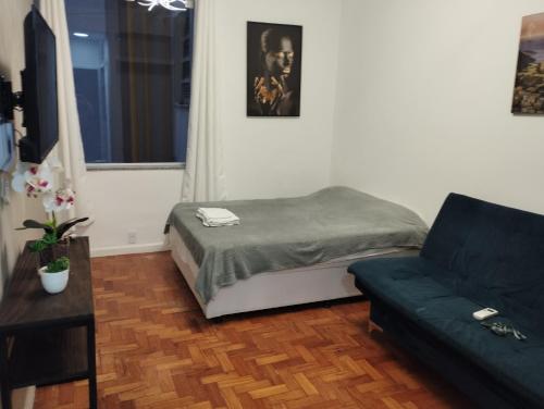 Khu vực ghế ngồi tại Kitnet na Princesa Isabel no 5 andar