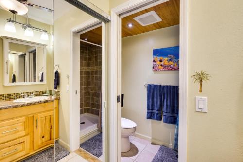 Ένα μπάνιο στο Tropical Kailua-Kona Escape Less Than 7 Mi to Keauhou Bay!