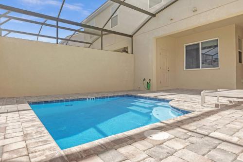 4BR Villa Home with Private Pool near Disney photo 8