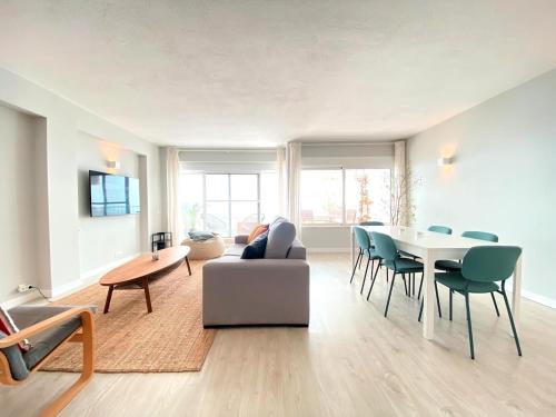 B&T Sea View Apartment