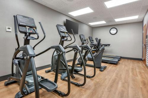 a row of exercise bikes in a gym at Drury Plaza Hotel Phoenix Tempe in Tempe