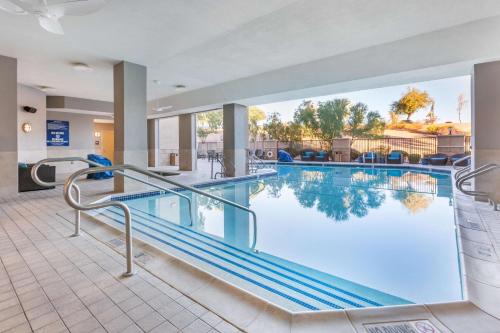 Drury Plaza Hotel Phoenix Tempe Image