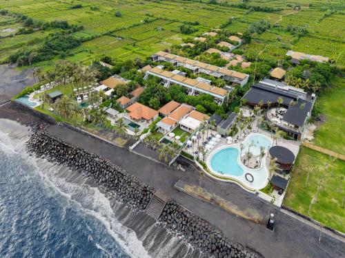 The Royal Purnama Luxury Villas - Adults Only — Beach