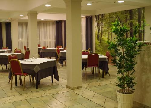 Un restaurant sau alt loc unde se poate mânca la Hotel Alaiz