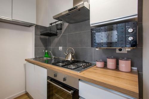 Cozy Apartment Metro A Easy Access to Rome